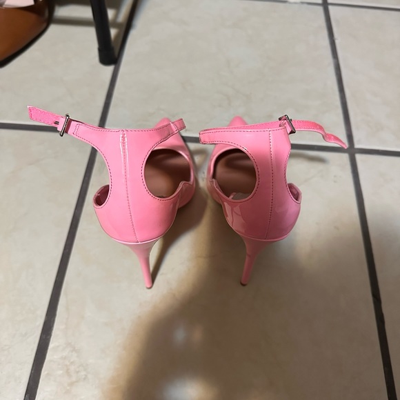 Barbie pink heels / pumps / stiletto NWT never worn 4 inch with ankle strap. - Picture 4 of 5